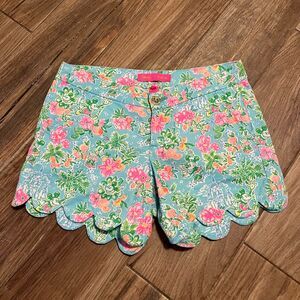 Lilly Pulitzer Loves Disney Parks Mickey Buttercup Scalloped Shorts Size 0 EUC